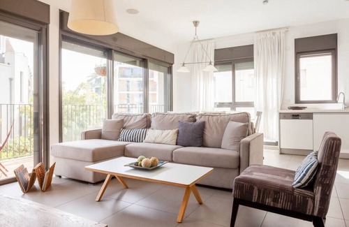 Tel Aviv Apartment | The beating heart of Tel Aviv - Goldenberg place