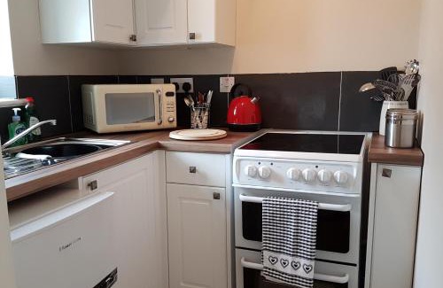 St. Columb Major House | The Beekeeper's Cottage