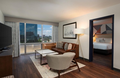 Northeast Dallas Hotel | The Beeman Hotel