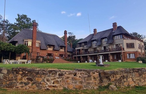 Nottingham Road Villa | The Bend Country Estate