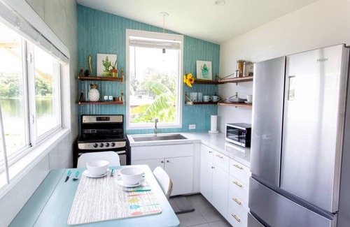 Northwest Orlando House | The Bermuda · The Bermuda- Unique Tiny Home with Lakefront View