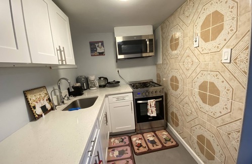 North Bergen Apartment | The best and charming apartment in New Jersey 20 mins to "New York City"