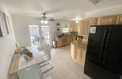 Golden Gate House | The Best of Naples in 1 place,Pier Fishing