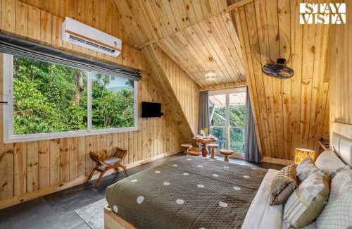 Lakkidi Villa | The Black Bean Cottage 4BHK with Breakfast & View at Wayanad
