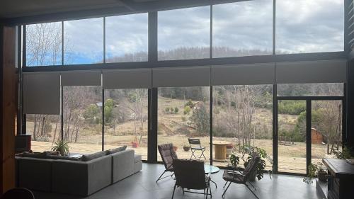 Pinto Apartment | The Black House