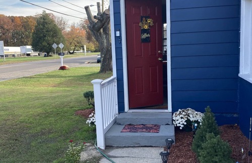 Bridgeton House | The blue county house