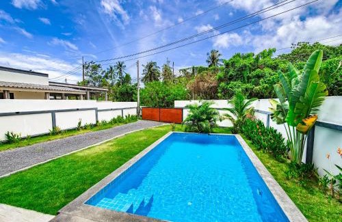 Na Thon House | The Blue House Lipa Noi