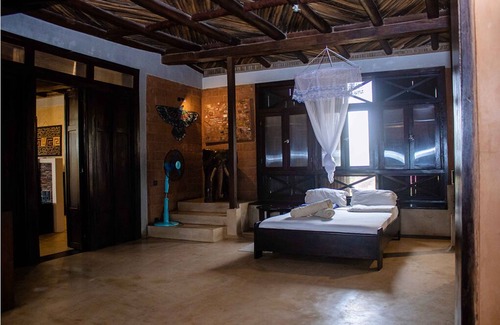 Lome Hotel | THE BLUE HOUSE LOMÉ