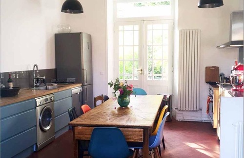 Giverny House | The Blue House of Claude Monet in Giverny, charming house