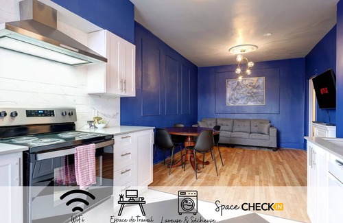 Hochelaga Apartment | The Blue Lounge | Subway nearby | Parking ($)