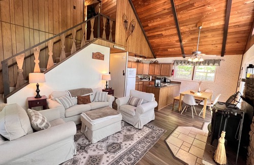 Sky Valley Cabin | The Blue Sky Bungalow: A-frame/Lake Access/Firepit
