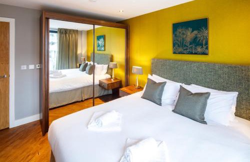 Canon's Marsh Apartment | The Boat House Apartment by Cliftonvalley Apartments