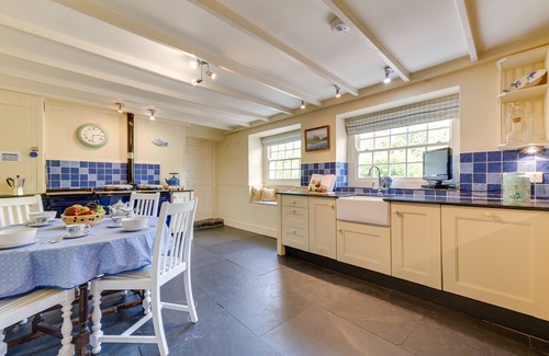 Little Petherick House | The Boathouse - Four Bedroom House, Sleeps 8
