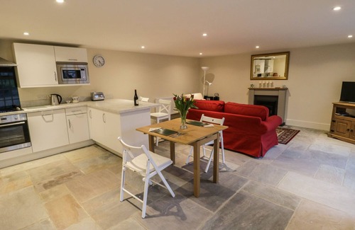 Swinton Cottage | THE BOTHY, 21 WEST STREET, pet friendly in Malton
