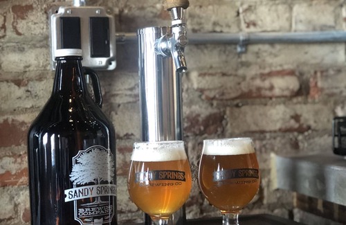 Minerva Apartment | The Brewers Quarters At Sandy Springs Brewing Company