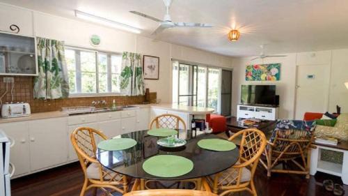 Horseshoe Bay House | The Butterfly House, Beautiful Home Near The Beach