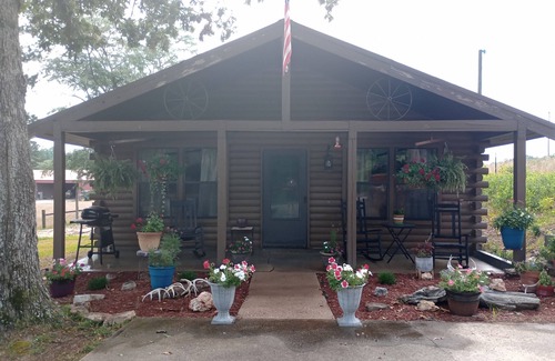 Montier Cabin | The Cabin at Stormy Mountain Ranch, 800acre Ranch. ATV, Horses or Jeeps welcome