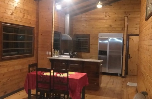 Pacayas Cabin | THE CABIN OF THE LILIES. NEAR VOLCANO IRAZU AND TURRIALBA. 100 MEGAS-