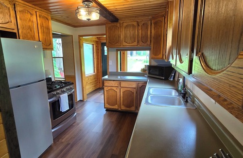 Duluth Cabin | The Cabin on Bergen Lake