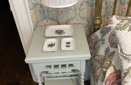 Midland Bed & Breakfast | The Captain's House bed & breakfast