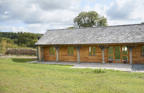 Downton on the Rock House | The Cart Shed A charming barn conversion that has been refurbished to an exceptional standard.