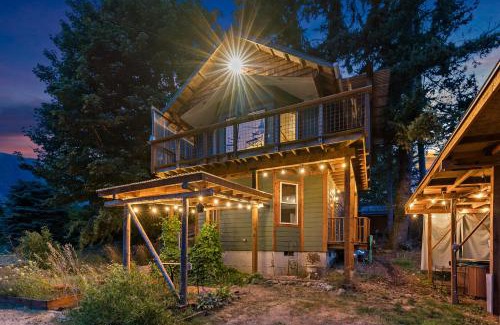 Peaceful Valley House | The Cascade Cabin