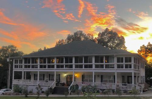 Pikeville Bed & Breakfast | The Cascades at Fall Creek Falls