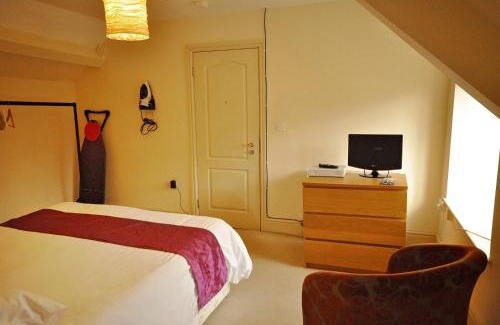 Talgarth Hotel | The Castle Hotel
