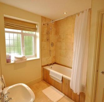 Talgarth Hotel | The Castle Hotel