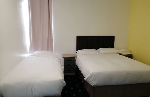 Egremont Apartment | The Cat Inn - Mountain View Apartment