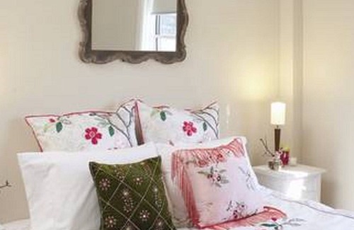 Scone House | The Cedars..Luxury Home in centre of town