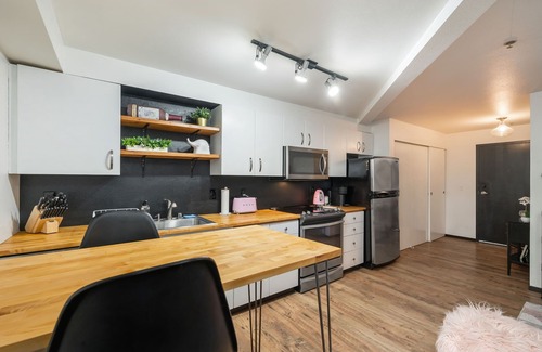 Fremont Condo | The Center of the Universe