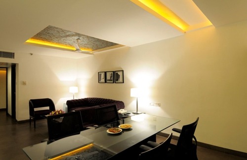 Lakdi Ka Pul Hotel | The Central Court Hotel