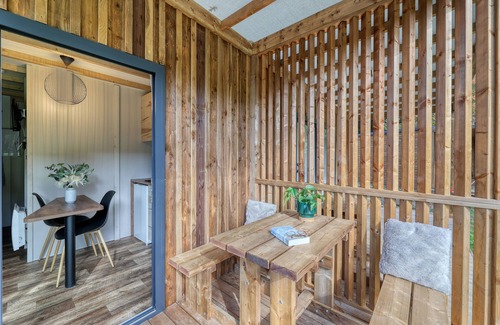 Pont du Cens-Cote d'Or Ski Chalet | The Chalet Petit Ecolier in the heart of nature.