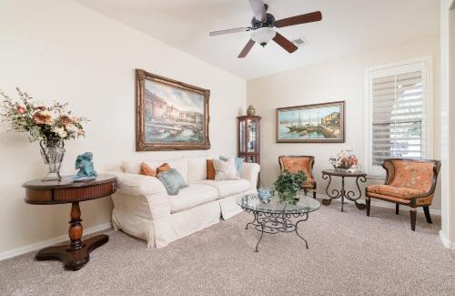Fox Crossing House | The Chandler Villa