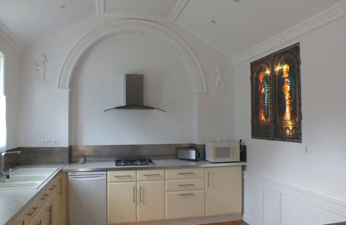 Abzac Cottage | The Chapel of the Domaine de Choisy near Saint Emilion