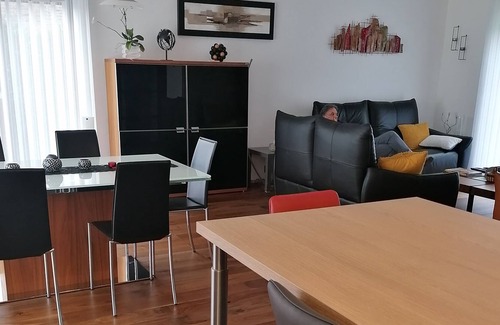 Anhee Bed & Breakfast | THE CHERRY - MOLIGNEE