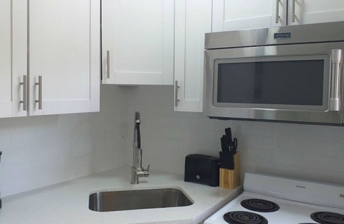 Poinsettia Heights Apartment | The Chic Studio❣ Excellent Location | Near Fort Lauderdale Beach
