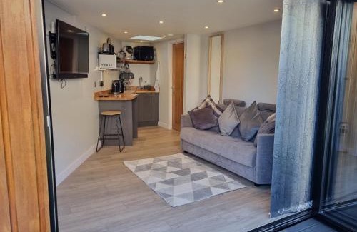 Cannards Grave Apartment | The Chill