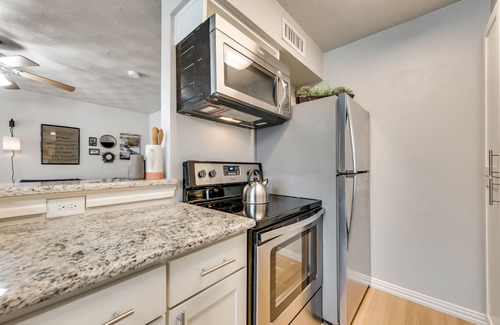Old East Dallas Apartment | The Classic Near Knox Henderson