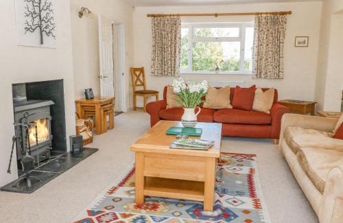 Witney House | The Clealings