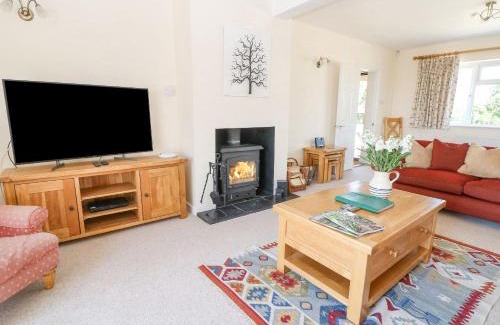 Witney House | The Clealings