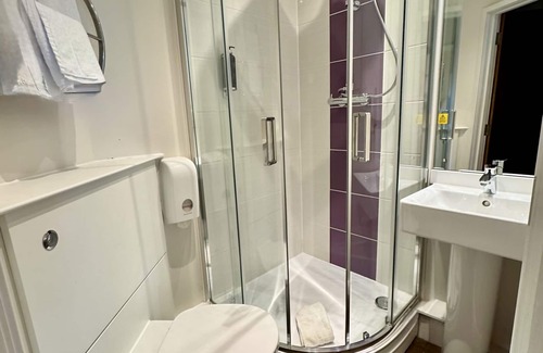 Castleton Hotel | The Coach & Horses Hotel
