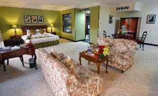 Kuwait City Hotel | The Convention Center & Royal Suites Hotel