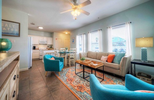 Port Aransas Apartment | The Costa Bahia Condos by AvantStay – Pristine Comfort Near Port Aransas Beach