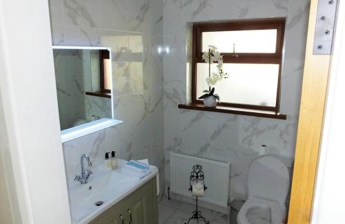 Lecemy House | The Cosy Farm Cottage, Donegal