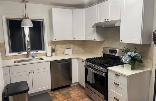 Jamesville House | The Cottage is a charming 3-bedroom house in Jamesville…minutes to Syracuse!