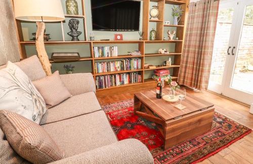 Rossett House | The Cottage The Coach House