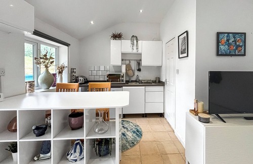 Chipstead Cottage | The Cottage - UK47807