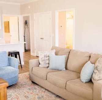 Midland City House | The Cottages 2BR 2BA Dothan Pool Dog Park Pickle Ball Gym